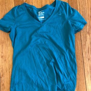 Nike dry fit women’s tee